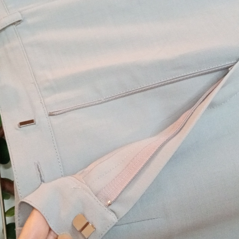 Trousers - Picture 7 of 9